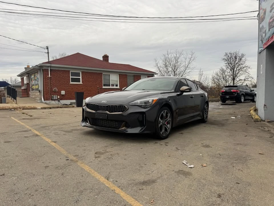 2018 Kia Stinger - Image 8 of 20