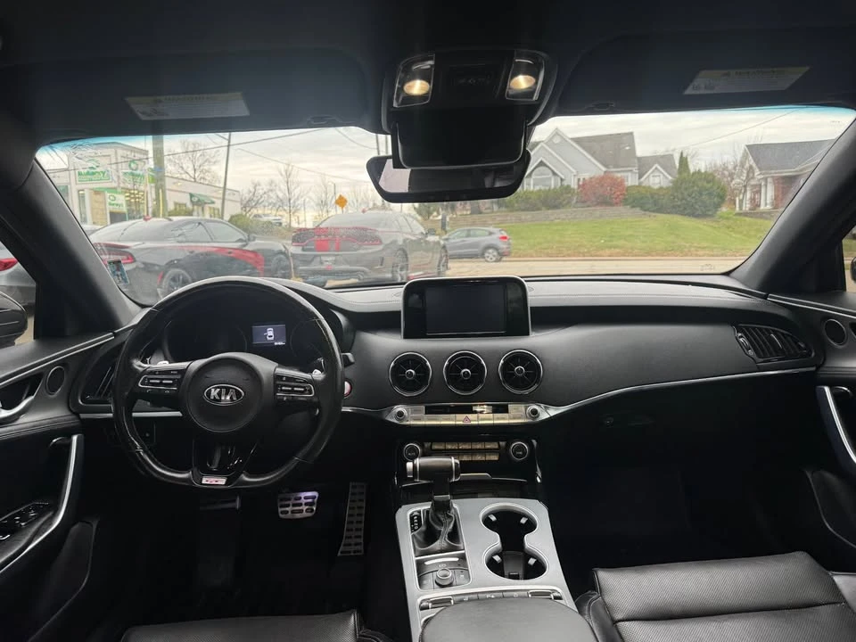 2018 Kia Stinger - Image 13 of 20