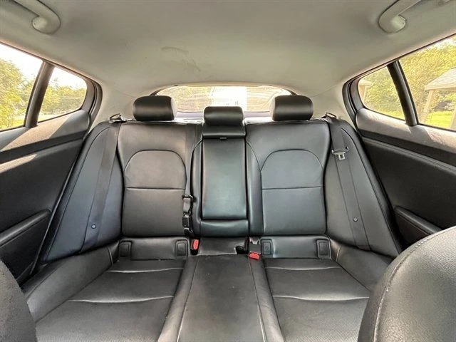 2018 Kia Stinger - Image 18 of 20