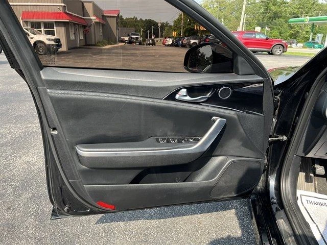 2018 Kia Stinger - Image 11 of 20