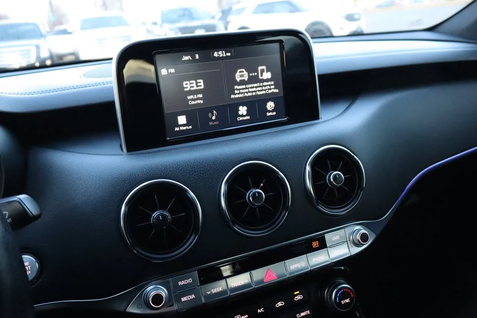 2018 Kia Stinger GT - Image 19 of 20