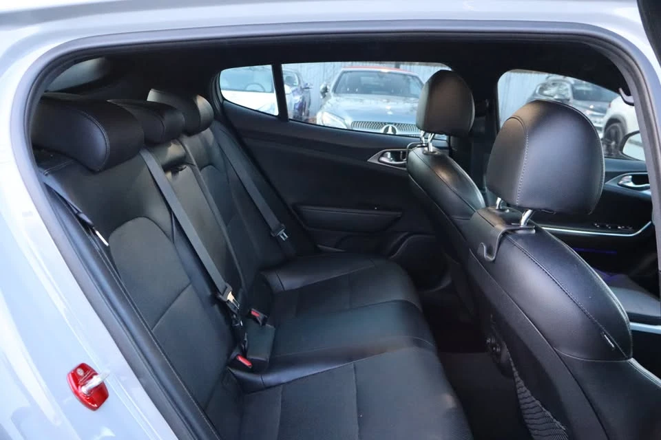 2018 Kia Stinger GT - Image 12 of 20