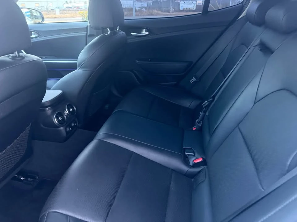 2018 Kia Stinger GT - Image 15 of 19