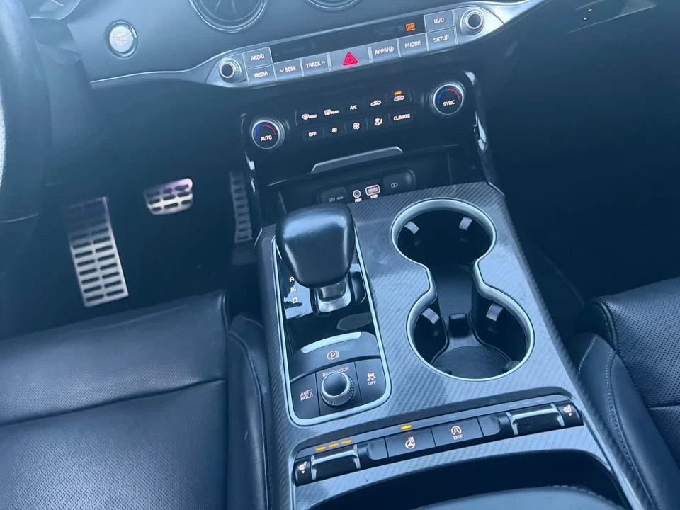 2018 Kia Stinger GT - Image 17 of 19