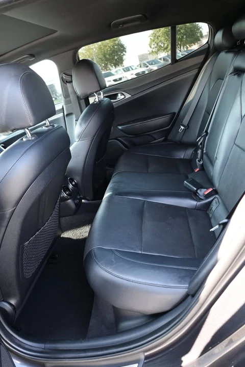 2018 Kia Stinger GT - Image 16 of 20