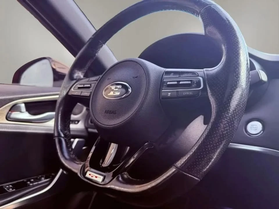 2018 Kia Stinger GT - Image 4 of 19
