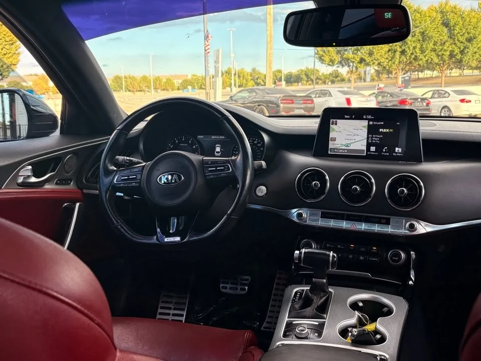 2018 Kia Stinger - Image 14 of 20