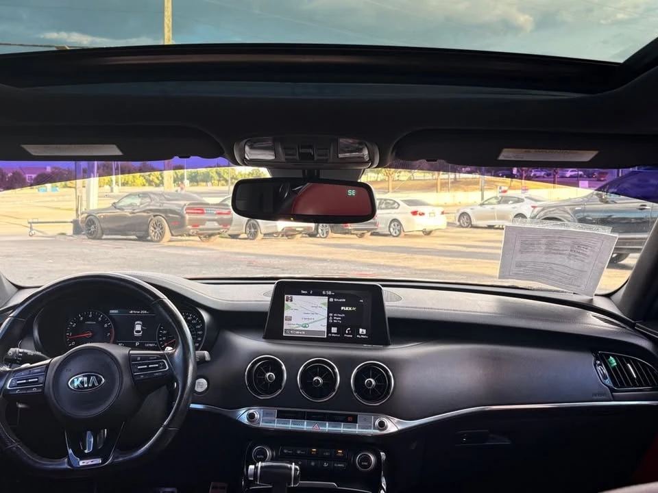 2018 Kia Stinger - Image 15 of 20