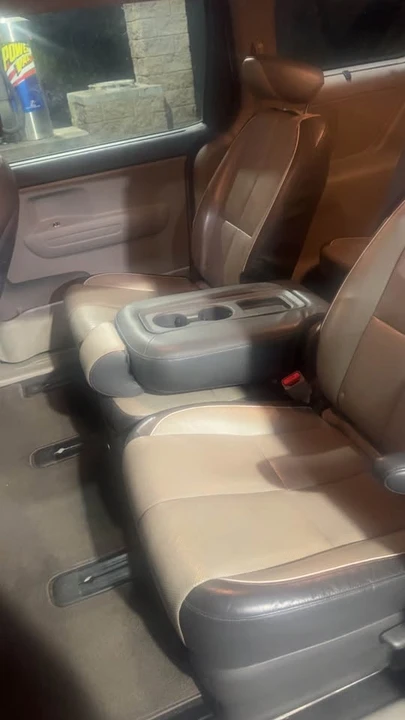 2018 Kia Carnival - Image 9 of 13
