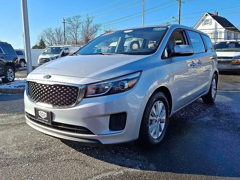 2018 Kia - Image 4 of 12