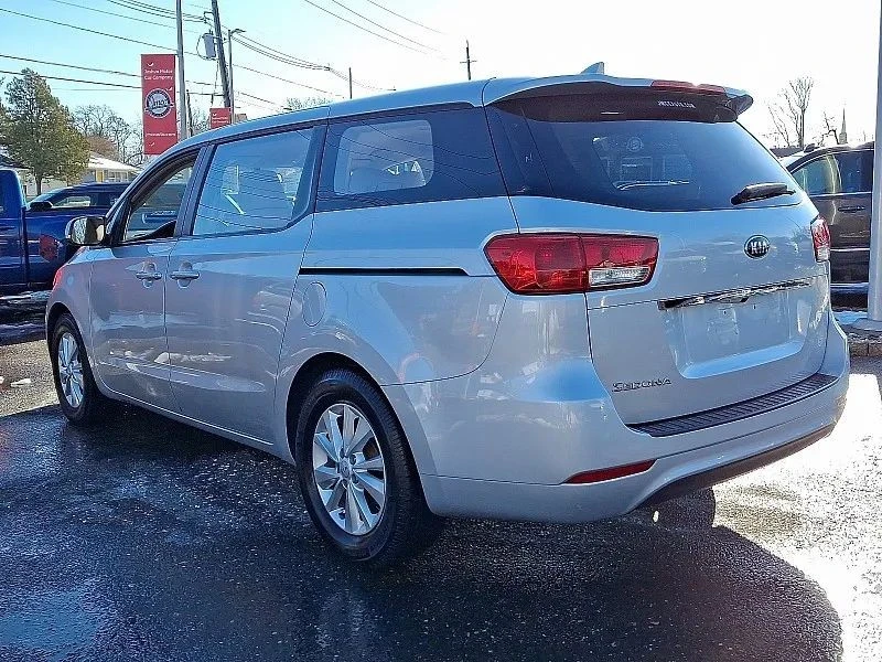 2018 Kia - Image 5 of 12