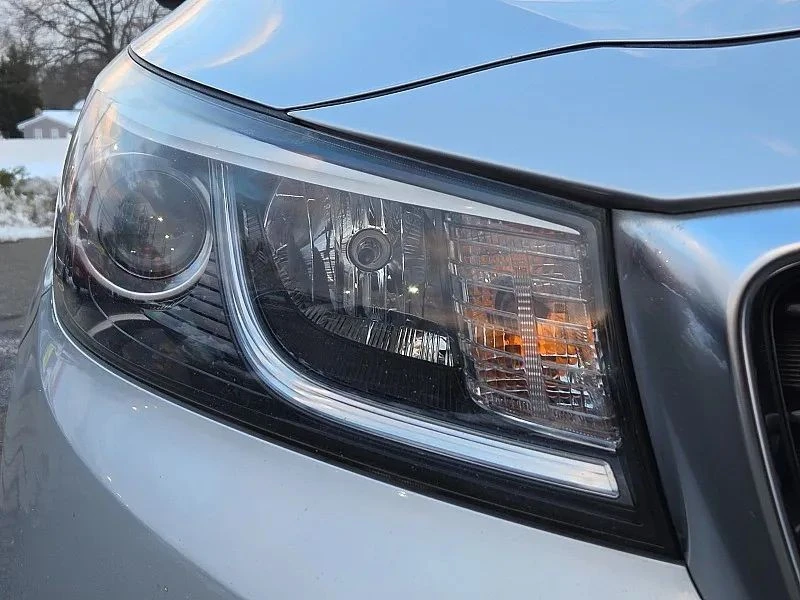 2018 Kia Carnival - Image 9 of 12