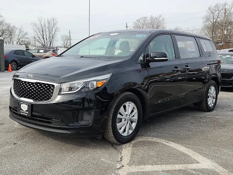 2018 Kia Carnival - Image 4 of 12