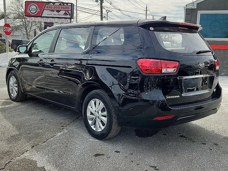 2018 Kia - Image 5 of 12