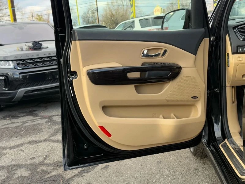 2018 Kia - Image 7 of 12