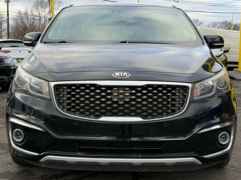 2018 Kia Carnival - Image 2 of 12