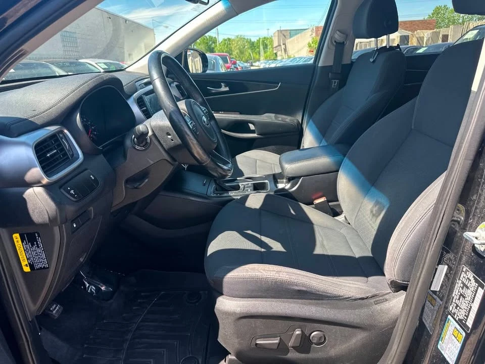 2018 Kia Sorento - Image 17 of 20