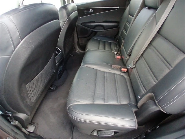 2018 Kia Sorento - Image 14 of 21