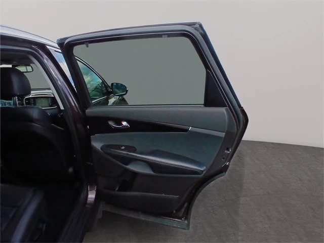2018 Kia Sorento - Image 18 of 21