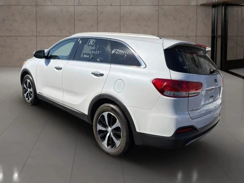 2018 Kia Sorento - Image 10 of 12