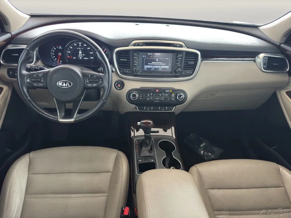 2018 Kia Sorento - Image 15 of 21