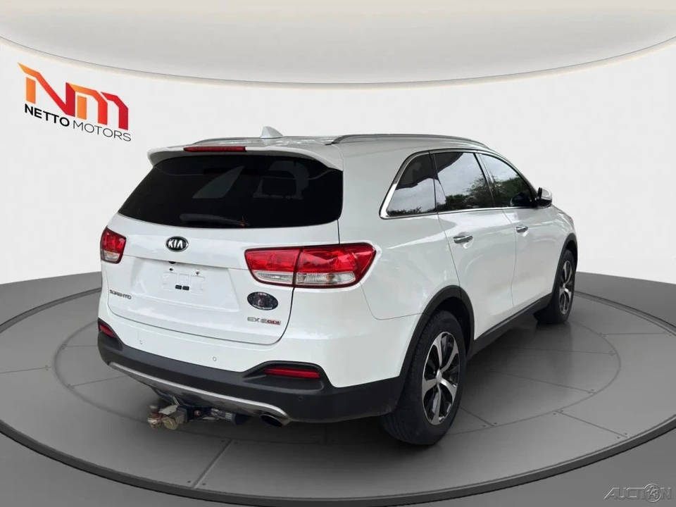 2018 Kia Sorento - Image 5 of 21