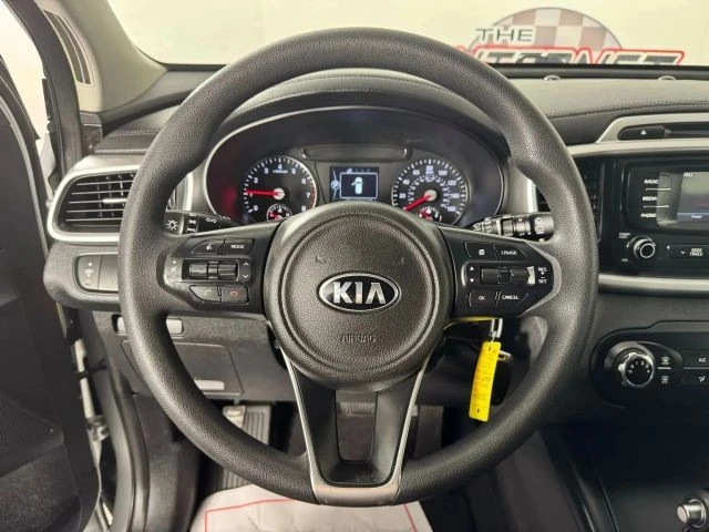 2018 Kia Sorento - Image 13 of 21