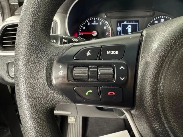 2018 Kia Sorento - Image 15 of 21