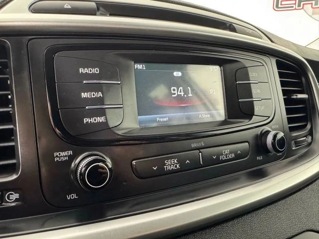 2018 Kia Sorento - Image 18 of 21