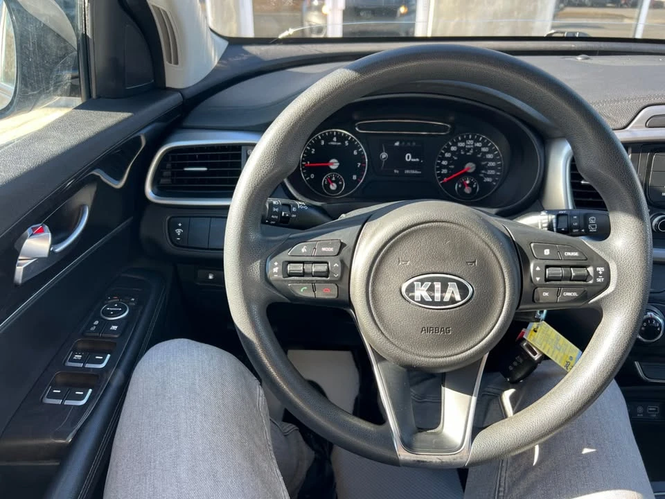 2018 Kia Sorento - Image 13 of 20