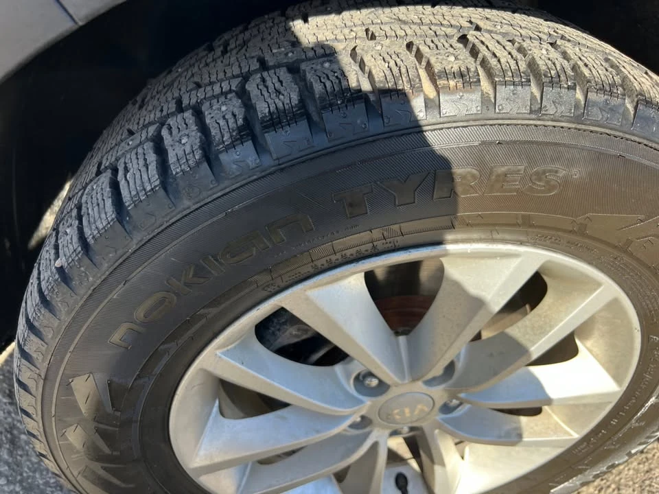 2018 Kia Sorento - Image 18 of 20