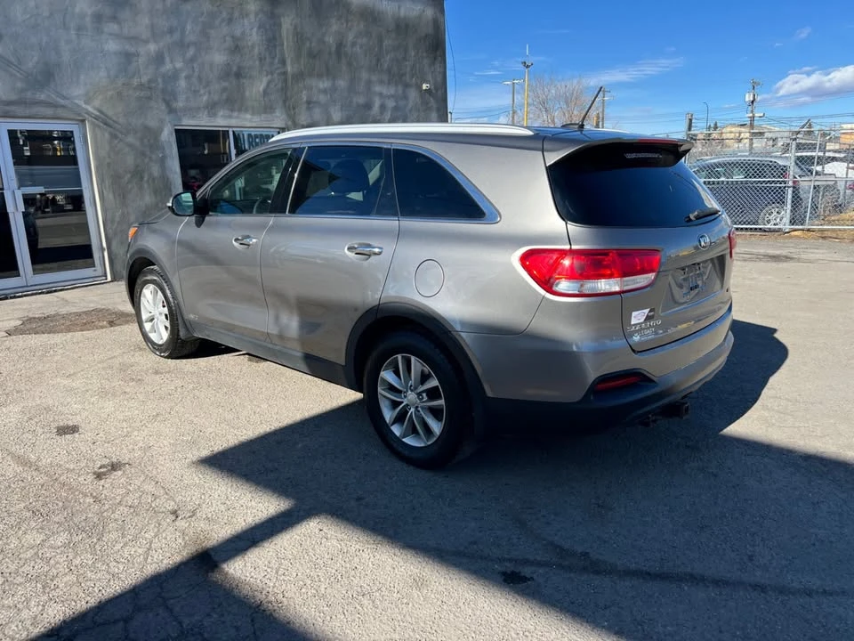 2018 Kia Sorento - Image 7 of 20