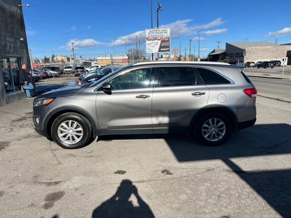 2018 Kia Sorento - Image 8 of 20