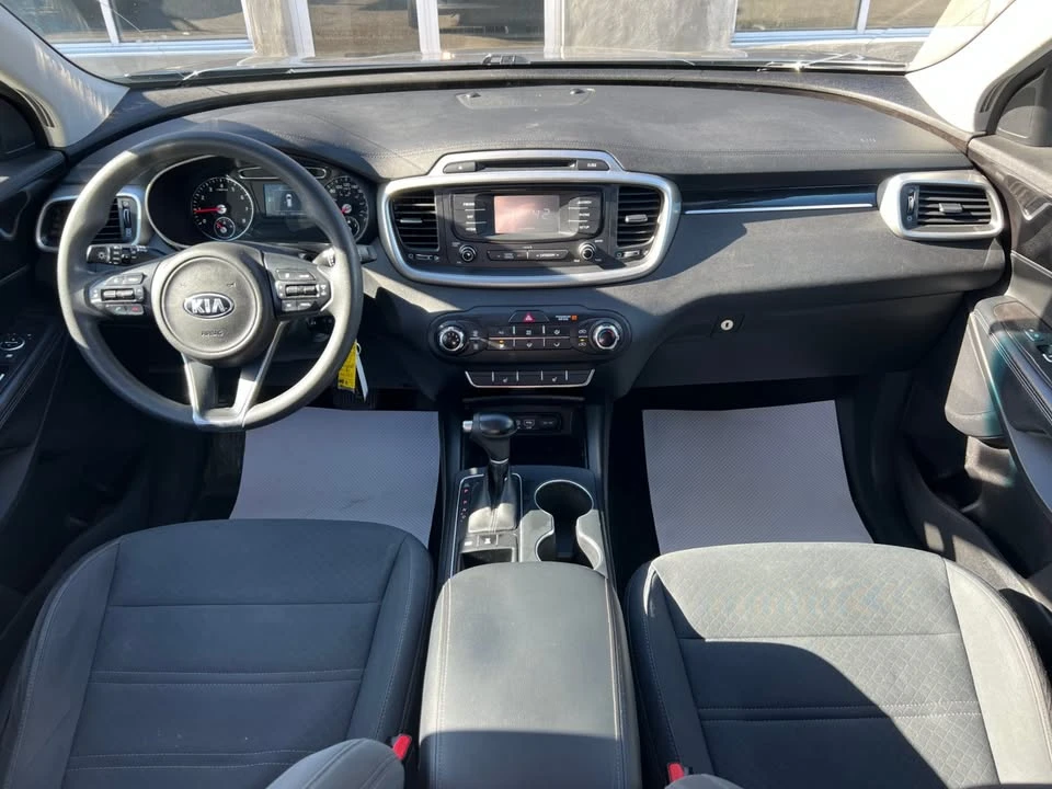 2018 Kia Sorento - Image 10 of 20