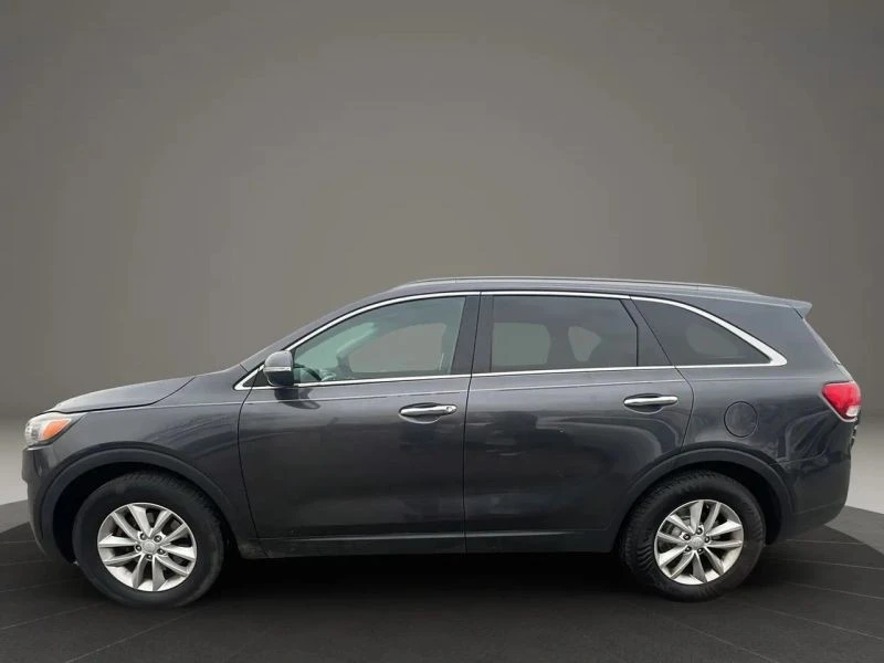 2018 Kia Sorento - Image 8 of 12