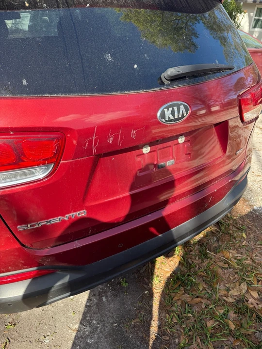 2018 Kia Sorento - Image 5 of 15