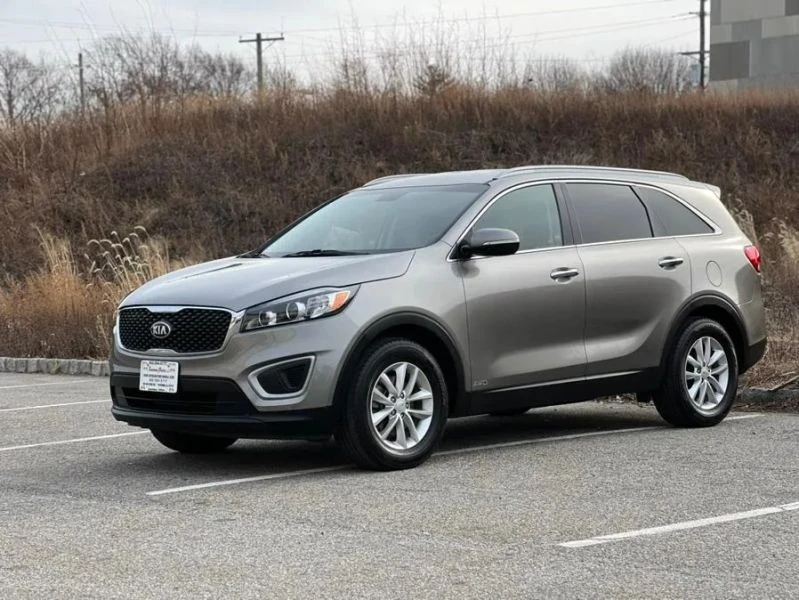 2018 Kia Sorento - Image 4 of 12