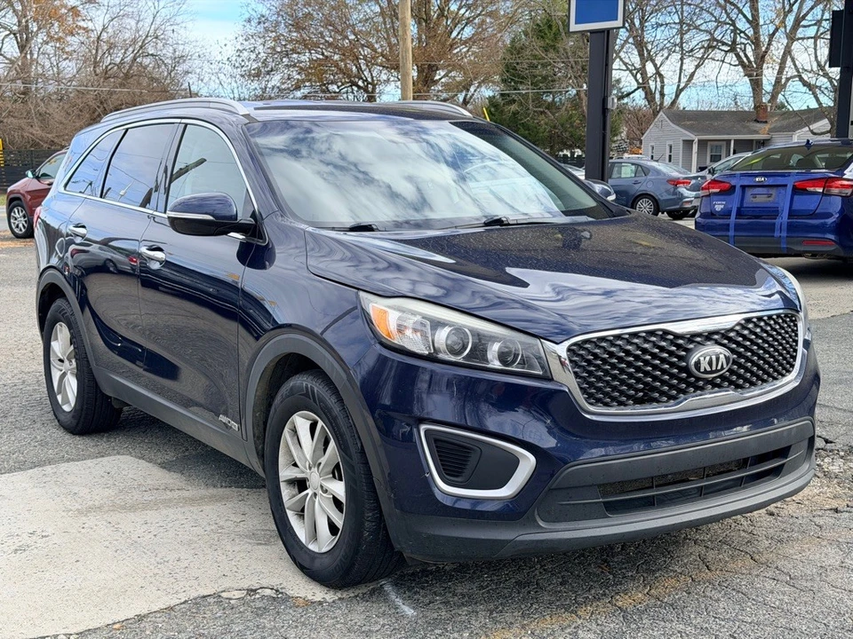 2018 Kia Sorento - Image 3 of 17