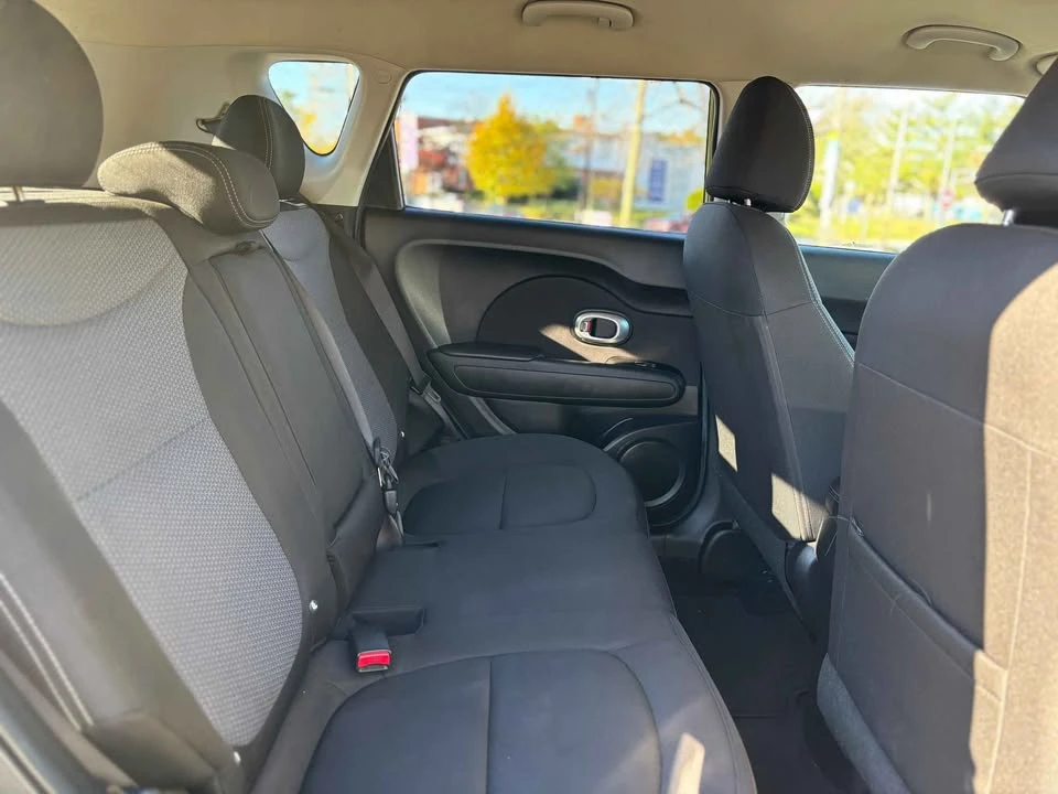 2018 Kia Soul - Image 5 of 11