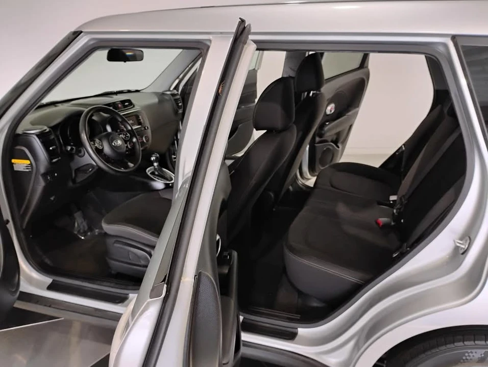 2018 Kia Soul - Image 6 of 20