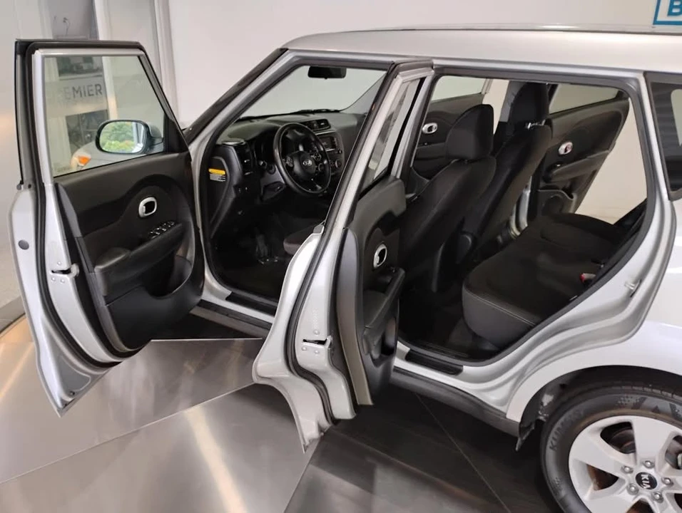 2018 Kia Soul - Image 7 of 20