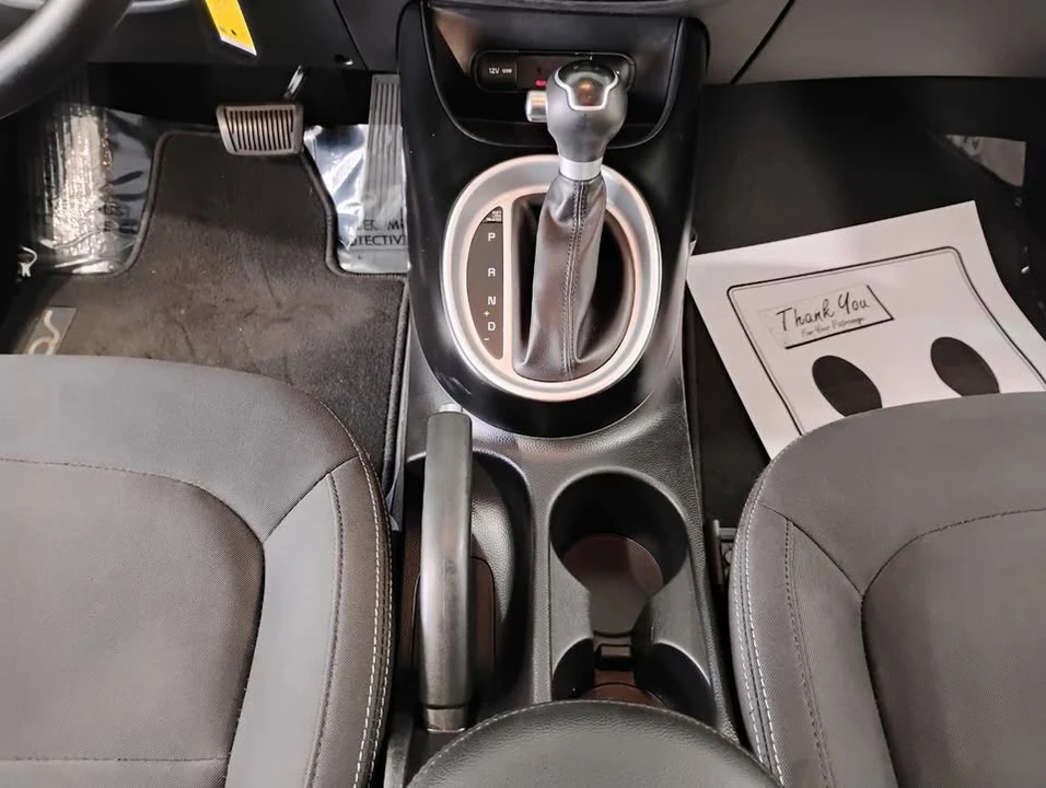 2018 Kia Soul - Image 18 of 20