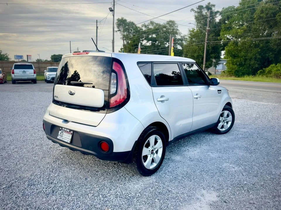 2018 Kia Soul - Image 4 of 16