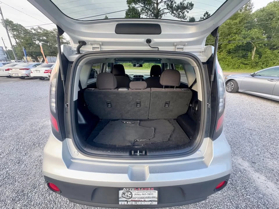 2018 Kia Soul - Image 11 of 16
