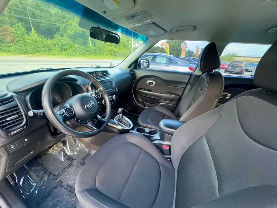 2018 Kia Soul - Image 8 of 16