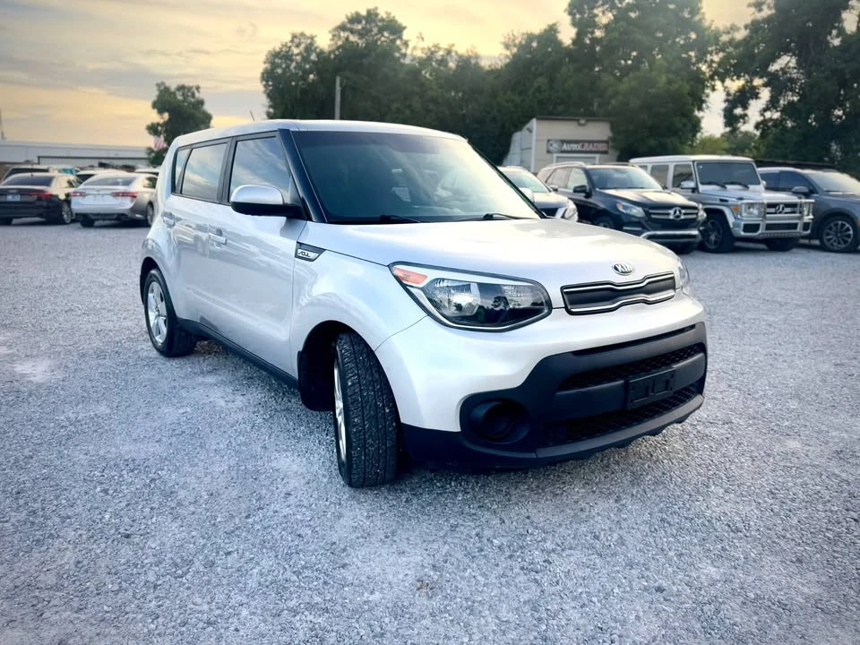 2018 Kia Soul - Image 5 of 16