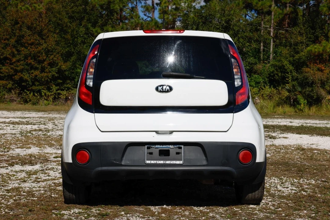 2018 Kia Soul - Image 7 of 12