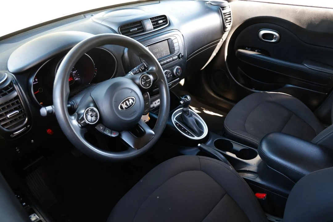 2018 Kia Soul - Image 4 of 12