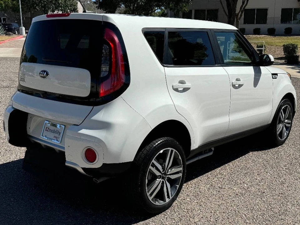 2018 Kia Soul - Image 5 of 15