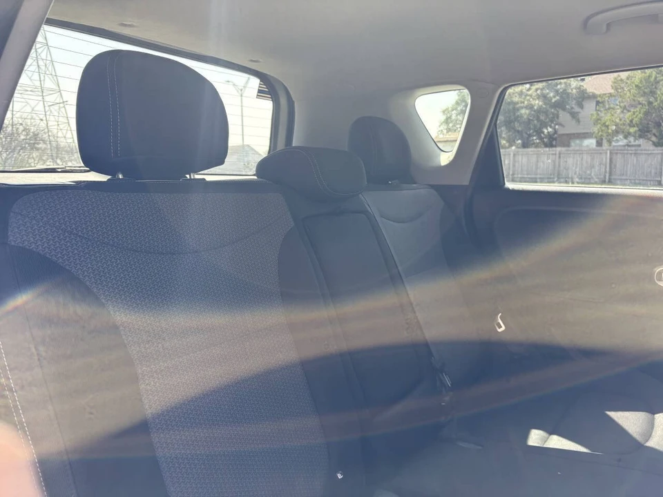 2018 Kia Soul - Image 16 of 21
